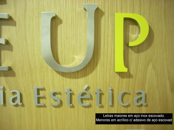 Letreiros, letras caixa, letras bloco, letras em aço inox.