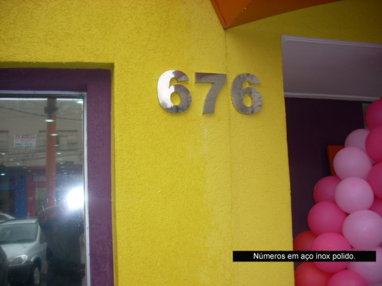 Letreiros, letras caixa, letras bloco, letras em aço inox.