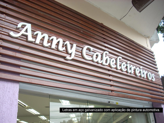 Letreiros, letras caixa, letras bloco, letras em aço inox.