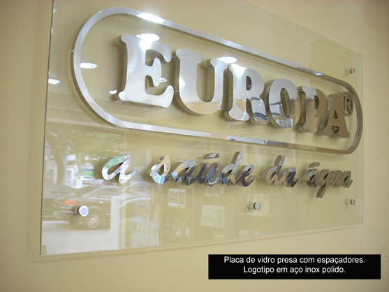 Letreiros, letras caixa, letras bloco, letras em aço inox.