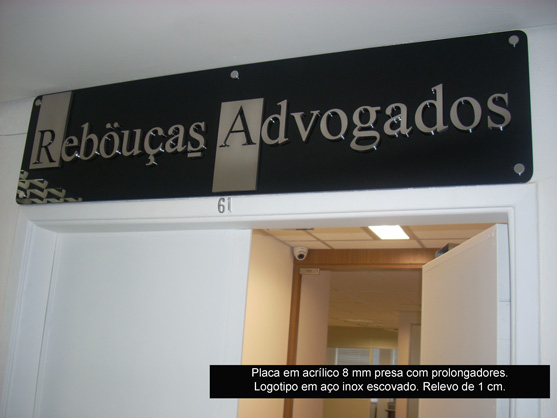 Letreiros, letras caixa, letras bloco, letras em aço inox.