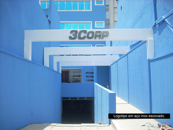 Letreiros, letras caixa, letras bloco, letras em aço inox.