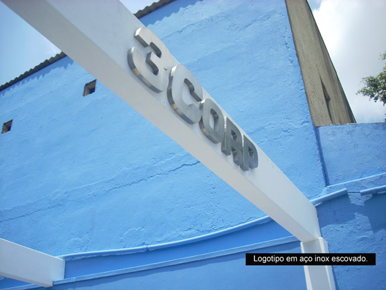 Letreiros, letras caixa, letras bloco, letras em aço inox.