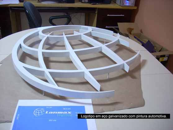 Letreiros, letras caixa, letras bloco, letras em aço inox.