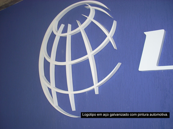 Letreiros, letras caixa, letras bloco, letras em aço inox.