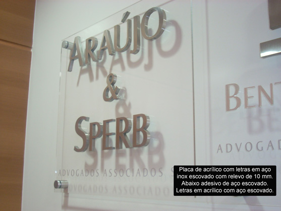 Letreiros, letras caixa, letras bloco, letras em aço inox.