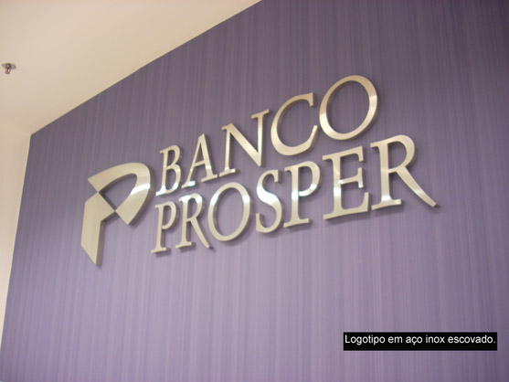 Letreiros, letras caixa, letras bloco, letras em aço inox.