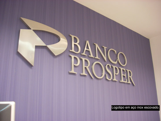 Letreiros, letras caixa, letras bloco, letras em aço inox.