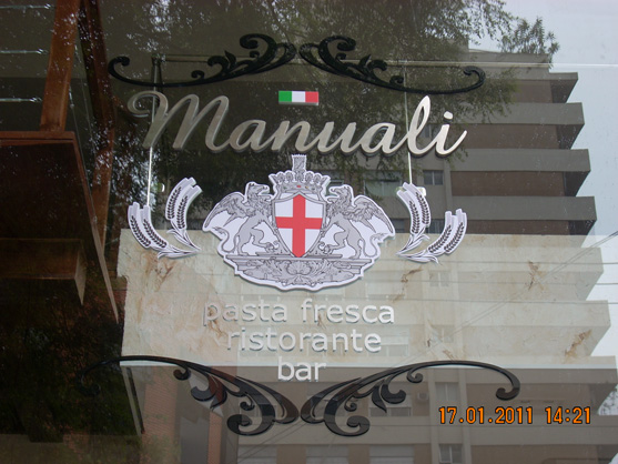 Letreiros, letras caixa, letras bloco, letras em aço inox.