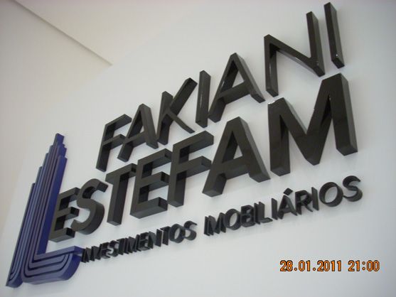 Letreiros, letras caixa, letras bloco, letras em aço inox.