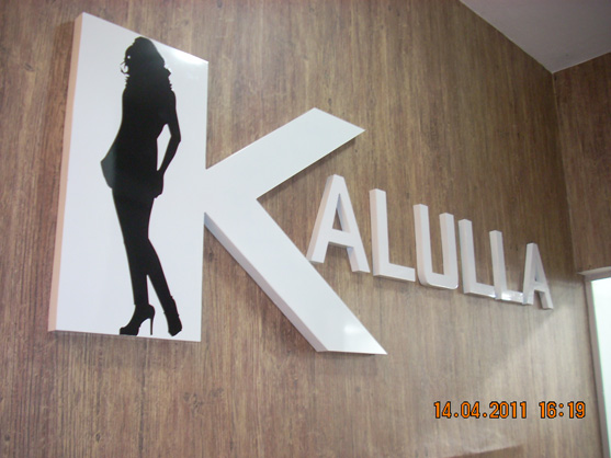 Letreiros, letras caixa, letras bloco, letras em aço inox.