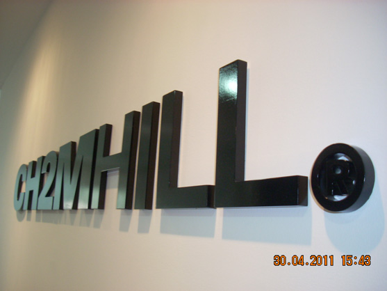 Letreiros, letras caixa, letras bloco, letras em aço inox.