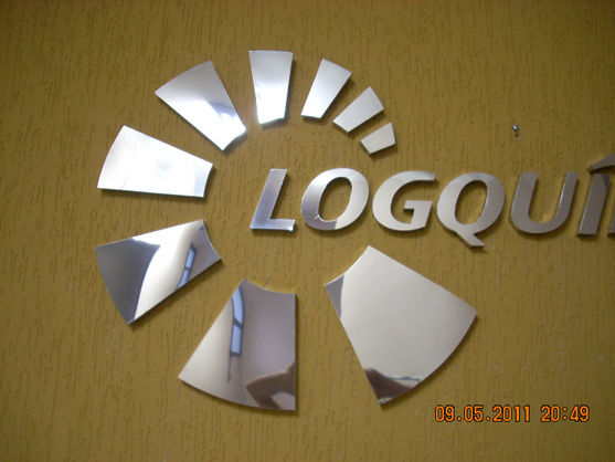 Letreiros, letras caixa, letras bloco, letras em aço inox.