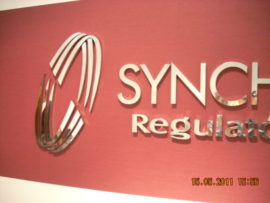 Letreiros, letras caixa, letras bloco, letras em aço inox.