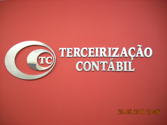 Letreiros, letras caixa, letras bloco, letras em aço inox.