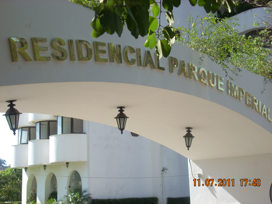 Letreiros, letras caixa, letras bloco, letras em aço inox.