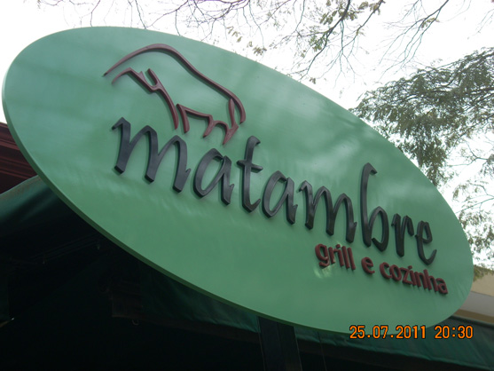 Letreiros, letras caixa, letras bloco, letras em aço inox.