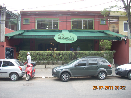 Letreiros, letras caixa, letras bloco, letras em aço inox.