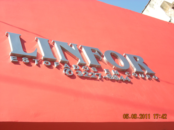 Letreiros, letras caixa, letras bloco, letras em aço inox.