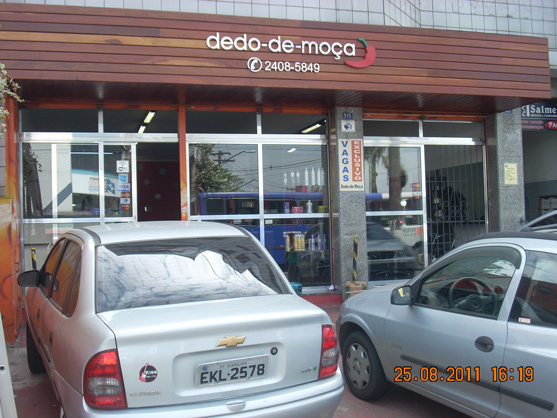 Letreiros, letras caixa, letras bloco, letras em aço inox.